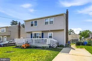 124 Dobbs Ave, Bellmawr, NJ 08031 - Photo 2