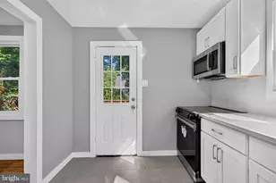 109 White Horse Rd E, Voorhees, NJ 08043 - Photo 16