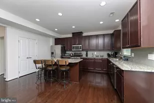 28 Regency Ct, Cherry Hill, NJ 08002 - Photo 10