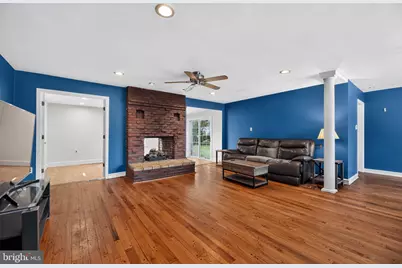 102 E Harvard Avenue, Stratford, NJ 08083 - Photo 2