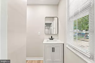 8 Villanova Ct, Berlin, NJ 08009 - Photo 30