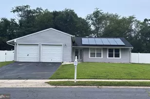 4 Patricia Ln, Sicklerville, NJ 08081 - Photo 2