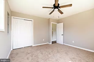 425 Holly Ave, Gloucester City, NJ 08030 - Photo 24