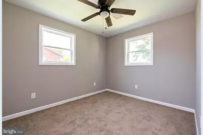 425 Holly Avenue, Gloucester City, NJ 08030 - Photo 22