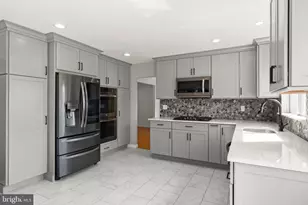 6 Stonebridge Rd, Cherry Hill, NJ 08003 - Photo 10