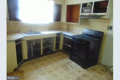 2828 Polk Avenue, Camden, NJ 08105 - Photo 8