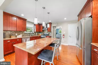 745 Aston Martin Drive, Lindenwold, NJ 08021 - Photo 4
