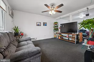 33 Presidential Dr, Sicklerville, NJ 08081 - Photo 6