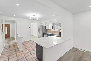 17 Briarcreek Dr, Voorhees, NJ 08043 - Photo 14