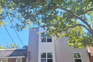 568 Pfeiffer St, Camden, NJ 08105 - Photo 1