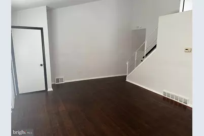1090 Lakeshore Drive, Camden, NJ 08104 - Photo 4