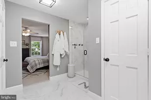 10 Beacon Pl, Voorhees, NJ 08043 - Photo 32
