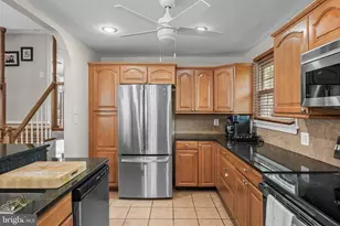 131 Randle Dr, Cherry Hill, NJ 08034 - Photo 12