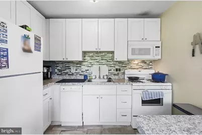 526 Playa Del Sol, Cherry Hill, NJ 08002 - Photo 4