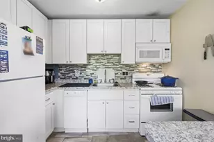 526 Playa Del Sol, Cherry Hill, NJ 08002 - Photo 4