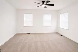 549 S 6th St, Camden, NJ 08103 - Photo 34