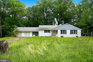 17 Brookdale Dr, Cherry Hill, NJ 08034 - Photo 2