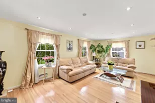 557 Covered Rd, Cherry Hill, NJ 08034 - Photo 6