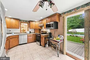 557 Covered Rd, Cherry Hill, NJ 08034 - Photo 10