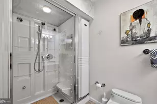 203 Sunshine Lakes Dr, Voorhees, NJ 08043 - Photo 18