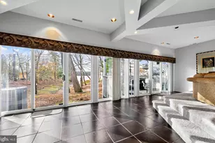 203 Sunshine Lakes Dr, Voorhees, NJ 08043 - Photo 4