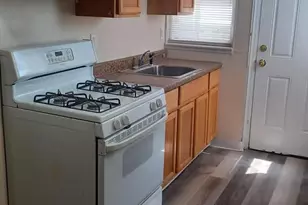 2946 Kansas Rd, Camden, NJ 08104 - Photo 8