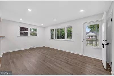 10 Bergen Avenue, Voorhees, NJ 08043 - Photo 4