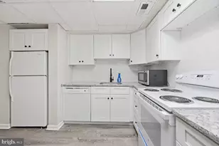 906 Timber Creek Rd, Clementon, NJ 08021 - Photo 2