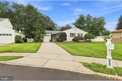 2743 Pettit Lane, Pennsauken, NJ 08109 - Photo 2