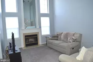 23 Sawgrass Ct, Gloucester Township, NJ 08012 - Photo 2