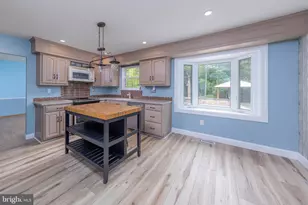 1960 Cardinal Lake Dr, Cherry Hill, NJ 08003 - Photo 10