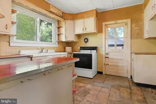 7040 Irving Ave, Pennsauken, NJ 08109 - Photo 6
