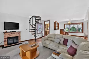 305 Grove Ave, Berlin, NJ 08091 - Photo 12