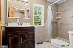 60 Trestle Ave, Hammonton, NJ 08037 - Photo 14