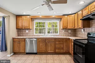 60 Trestle Ave, Hammonton, NJ 08037 - Photo 10