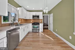 256 W Pine St, Audubon, NJ 08106 - Photo 10
