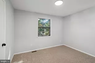24 Hyacinth Ln, Sicklerville, NJ 08081 - Photo 20