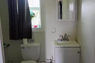 380 Garden Ave, Camden, NJ 08105 - Photo 10