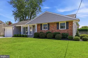 436 Valley Run Dr, Cherry Hill, NJ 08002 - Photo 2
