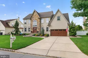 28 Canyon Dr, Berlin, NJ 08009 - Photo 2