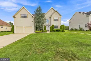 151 White Cedar Dr, Sicklerville, NJ 08081 - Photo 2