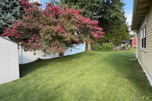 320 Lowell Ave, Mount Ephraim, NJ 08059 - Photo 6