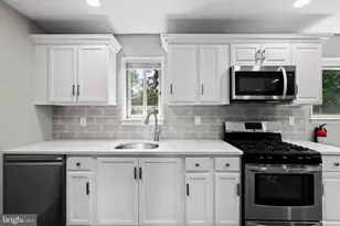 3229 Howard Ave, Pennsauken, NJ 08109 - Photo 10