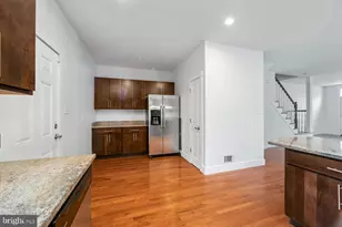 457 S 6th St, Camden, NJ 08103 - Photo 8