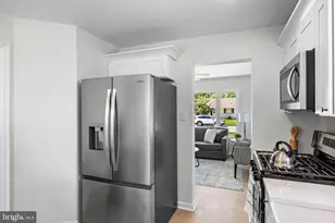 6 Holly Dr, Berlin, NJ 08091 - Photo 4