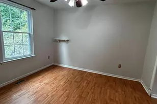 8 Acorn Ct, Sicklerville, NJ 08081 - Photo 6