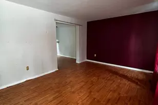 8 Acorn Ct, Sicklerville, NJ 08081 - Photo 2