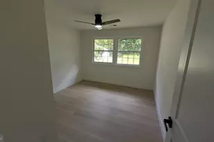 555 Bilper Ave, Lindenwold, NJ 08021 - Photo 12