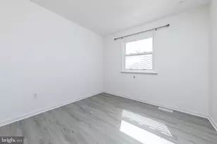 1445 Boxwood Dr, Gloucester Township, NJ 08012 - Photo 1
