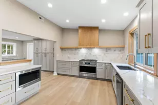 205 E Merchant St, Audubon, NJ 08106 - Photo 6